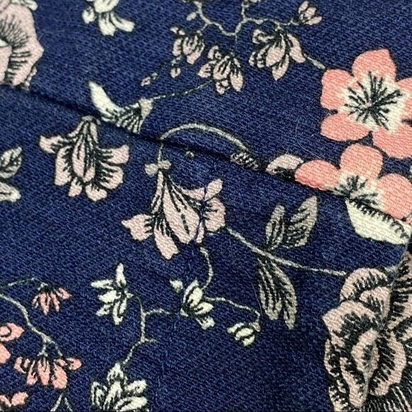 Ann Taylor LOFT Riviera Floral Woven Flat Front Shorts Size 10 Blue - Picture 4 of 10